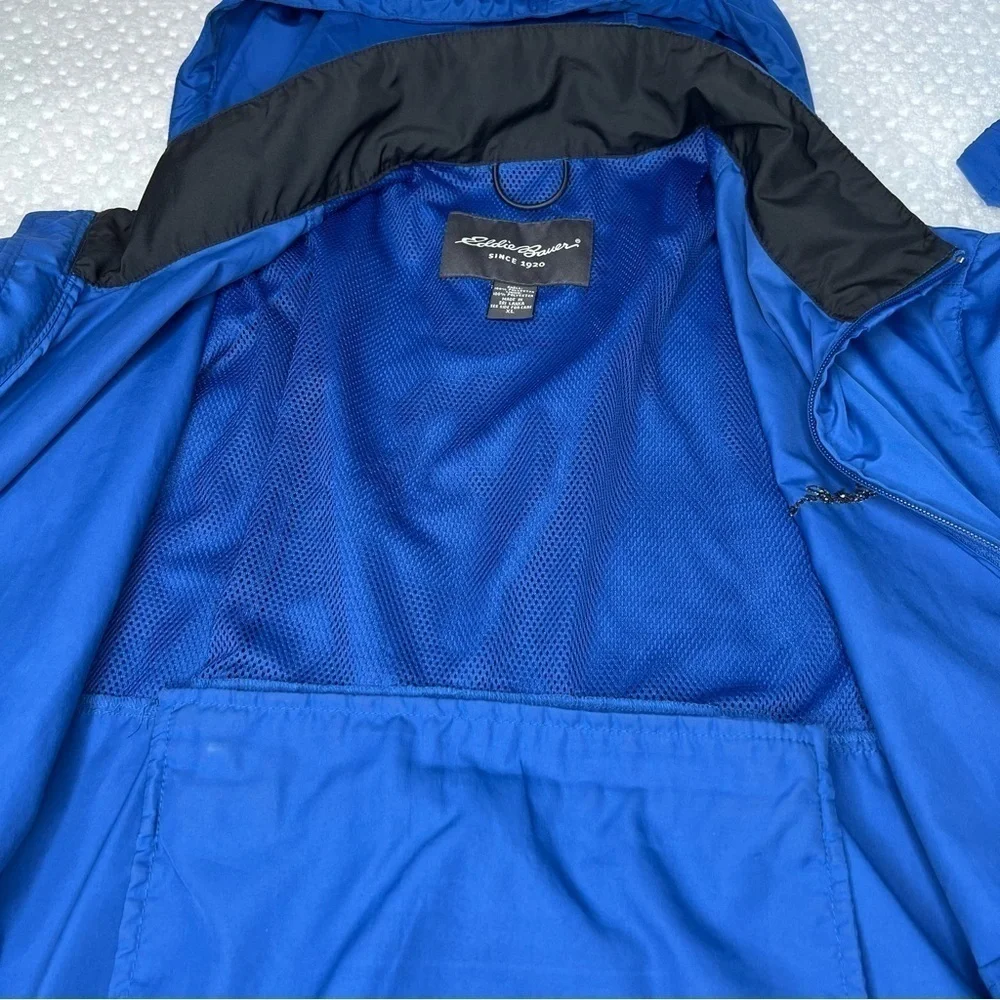 ! Eddie Bauer Men's Windbreaker jacket